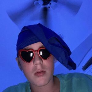 Meet your Posher, Bella